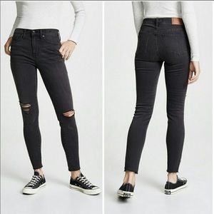 Madewell 9" High-Rise Skinny Distressed Jeans 26